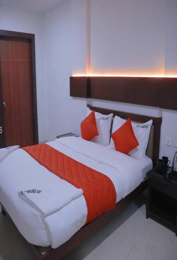 Redbell Suites Malapuram Malappuram Exteriör bild