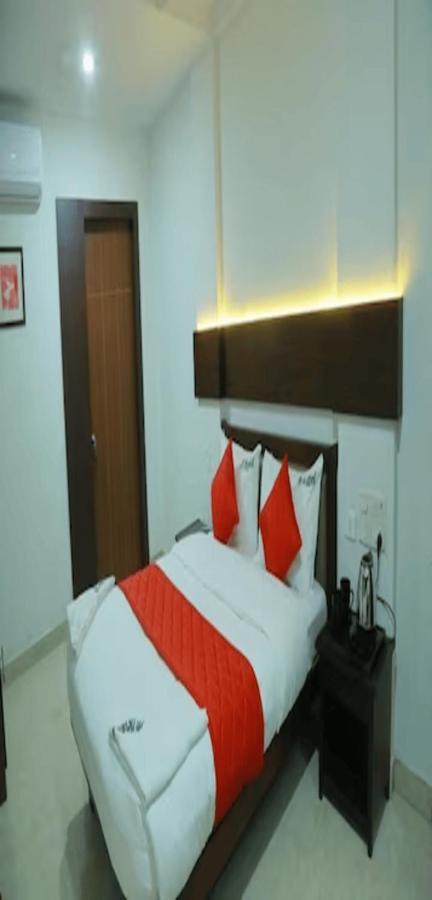Redbell Suites Malapuram Malappuram Exteriör bild